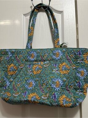 New Vera Bradley green yellow Quilted Floral Tote Bag
